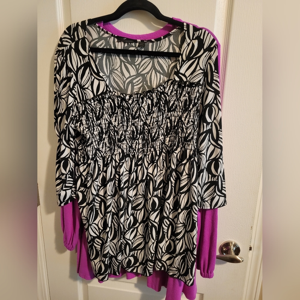 Lot of 2 Lane Bryant 22/24 tunic tops